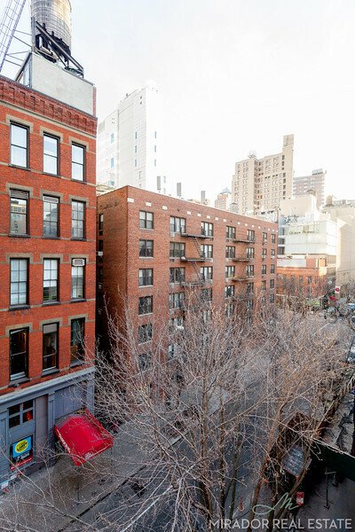 26 E 13th Street 4A
