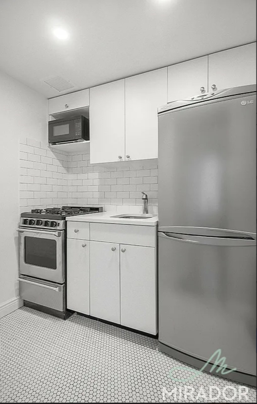 26 E 13th Street 4A