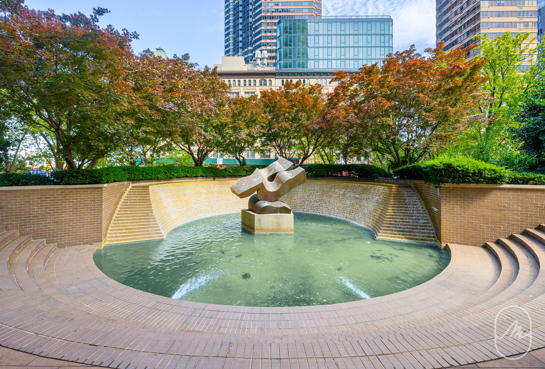 330 E 38th Street 23Q