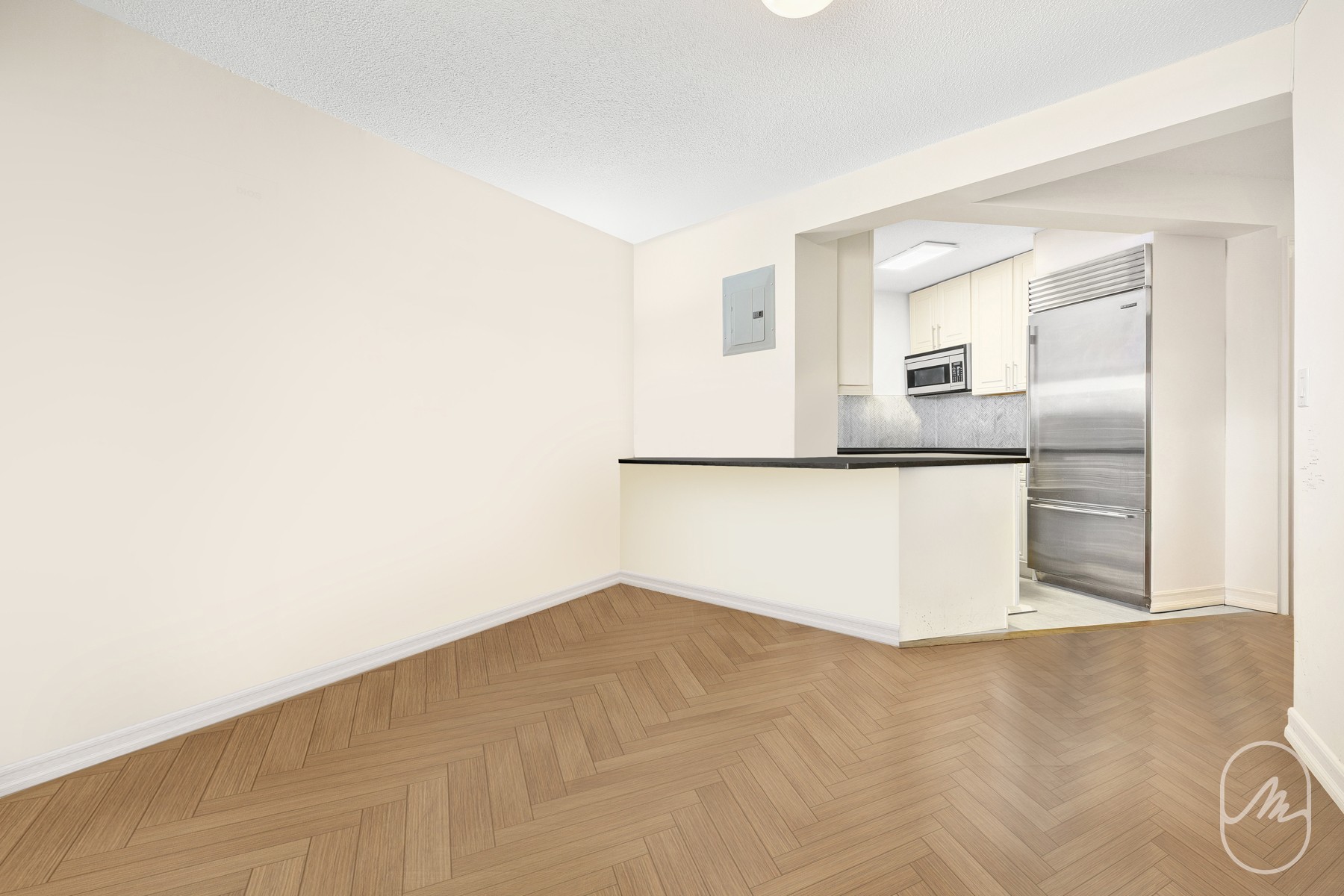 330 E 38th Street 23Q