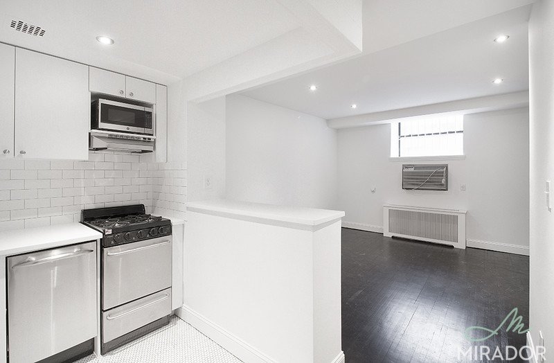 304 E 20th Street LLE