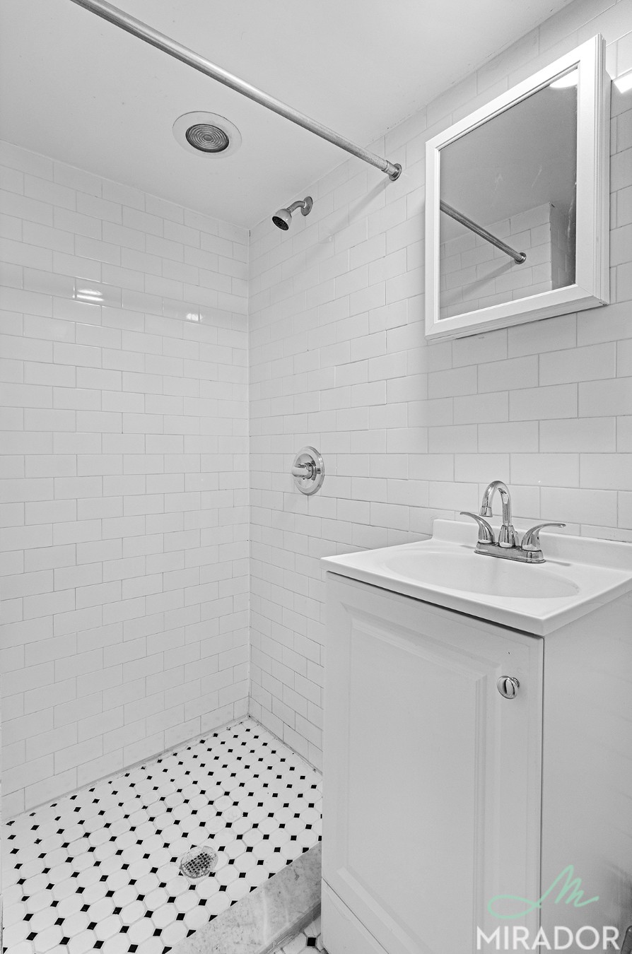 332 E 9th Street 14