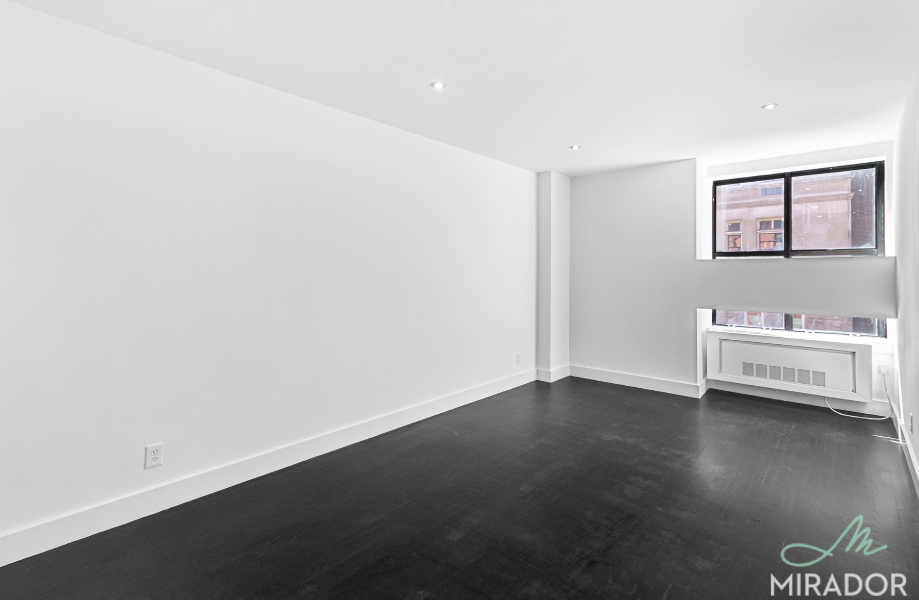 27 W 16th Street 3F