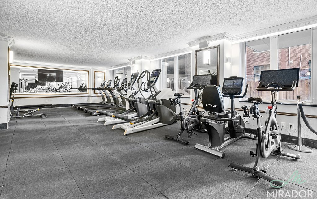 330 E 39th Street 17R