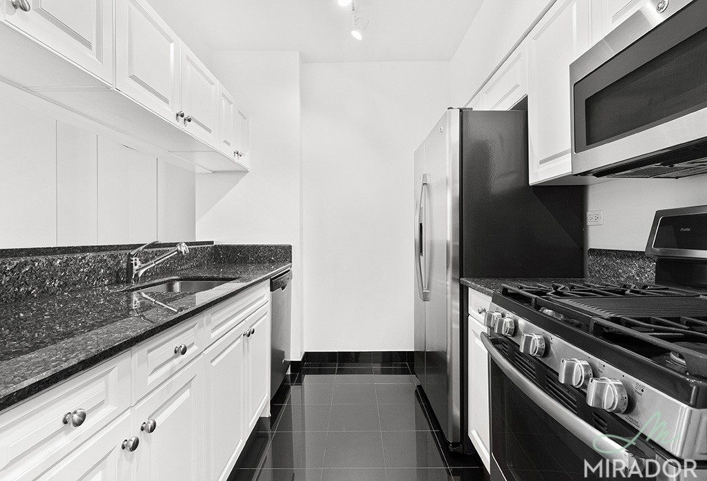 60 W 23rd Street 635