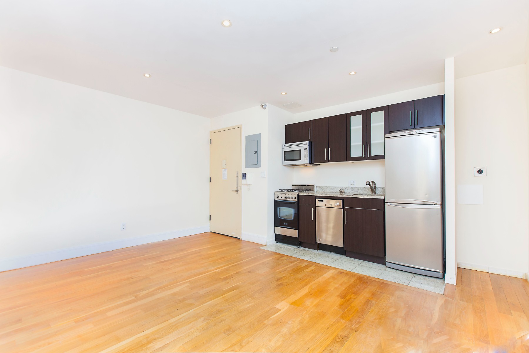 636 E 11th Street 4a