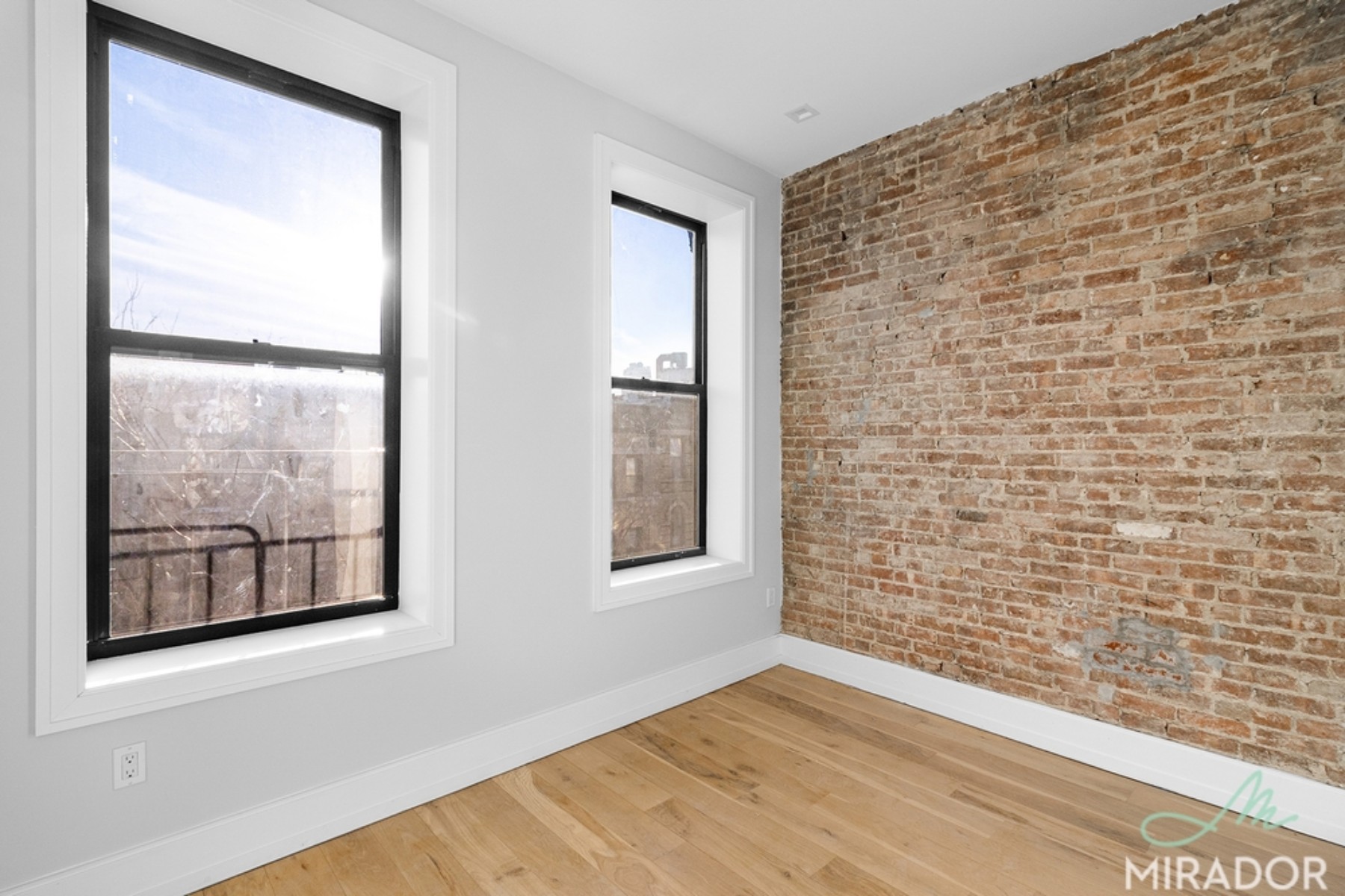 221 E 10th Street 5