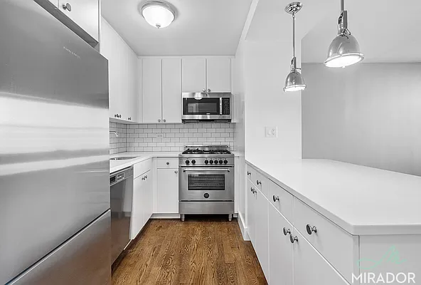 330 E 39th Street 16K