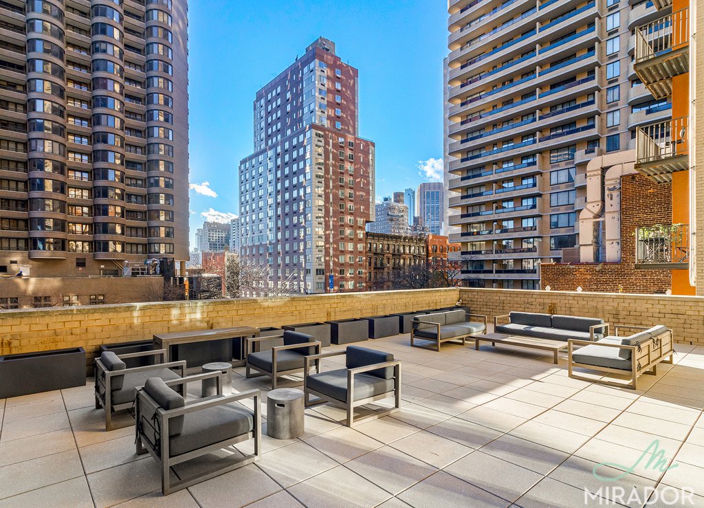 330 E 39th Street 16K