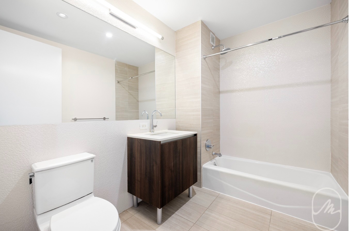 15 Park Row 5L-2
