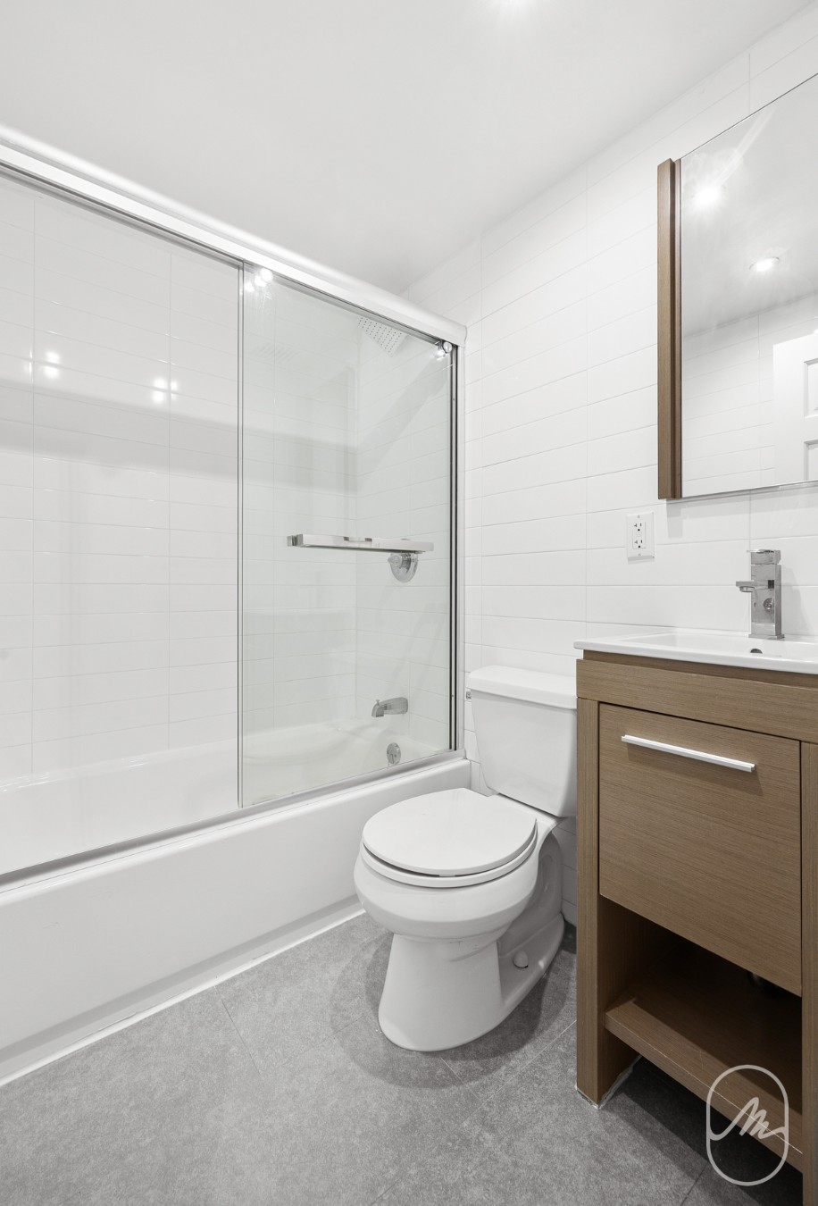 466 W 23rd Street 1R