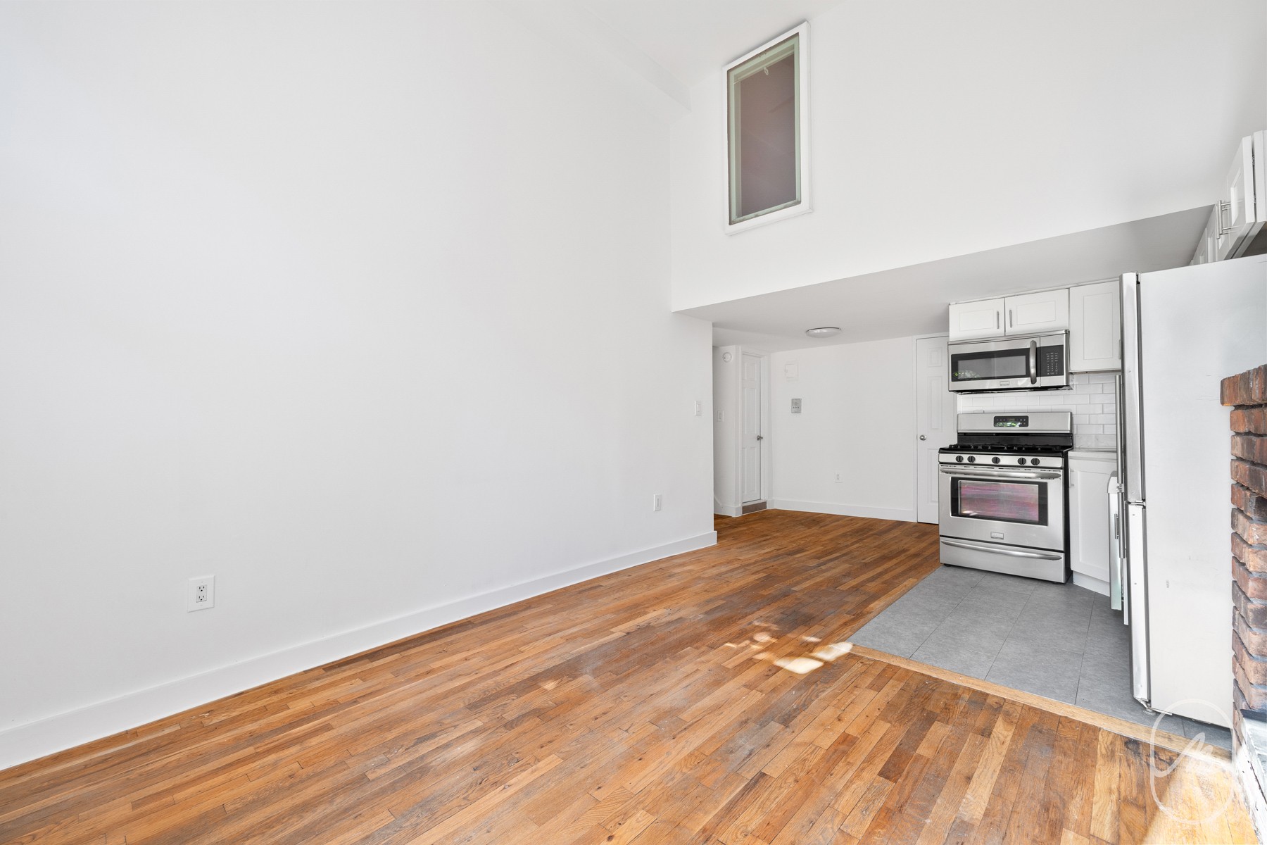 466 W 23rd Street 1R