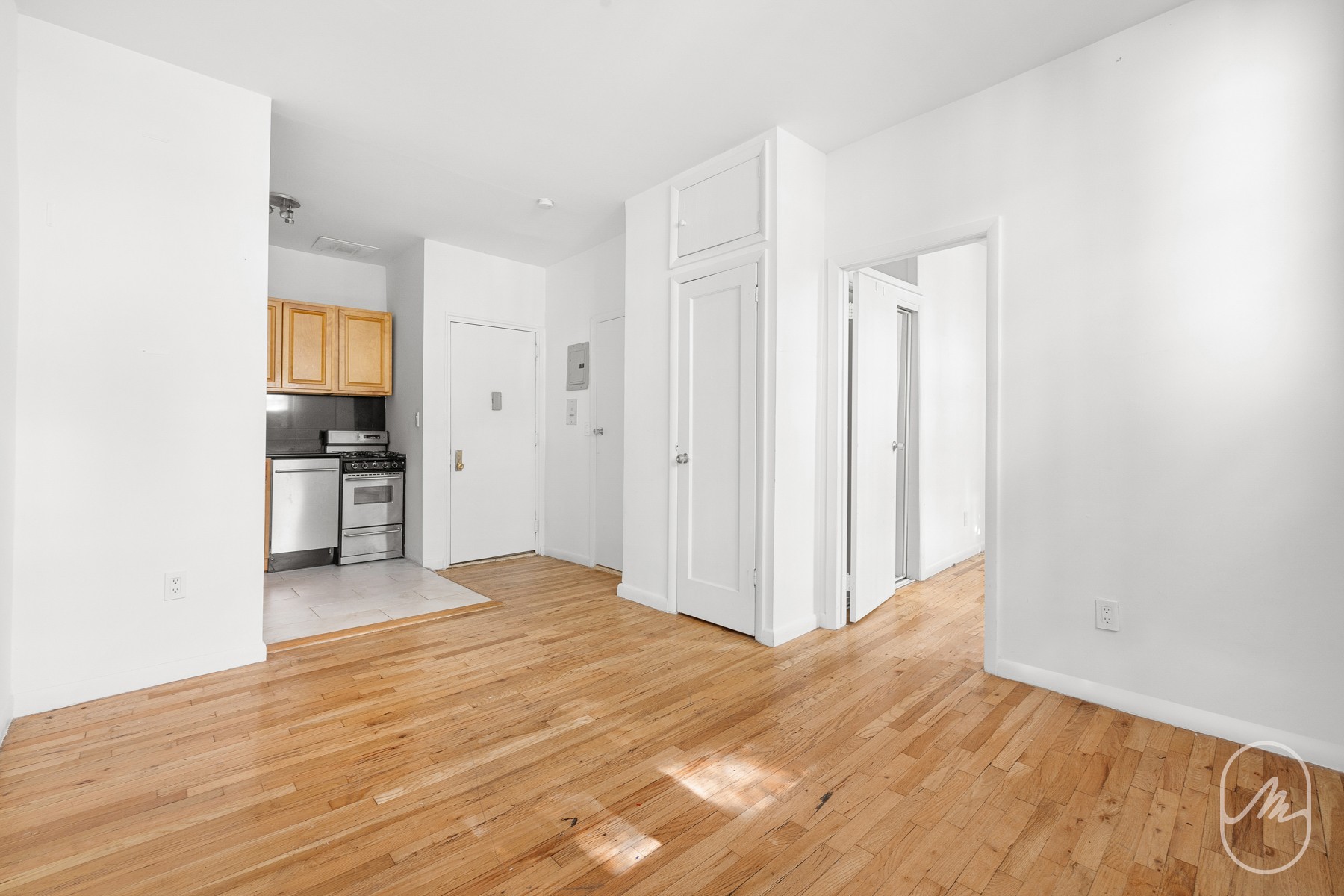 307 W 29th Street 3c