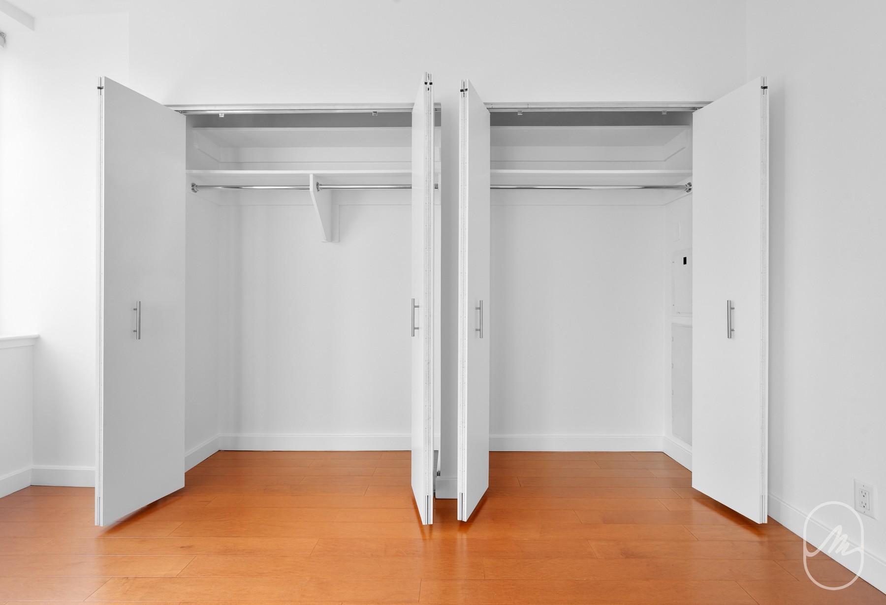 80 Dekalb Avenue 23L