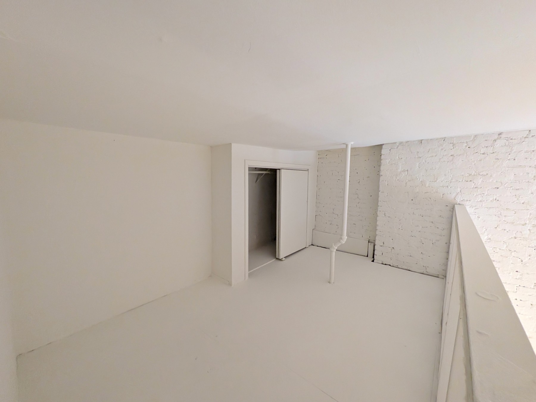 456 W 22nd Street 2a