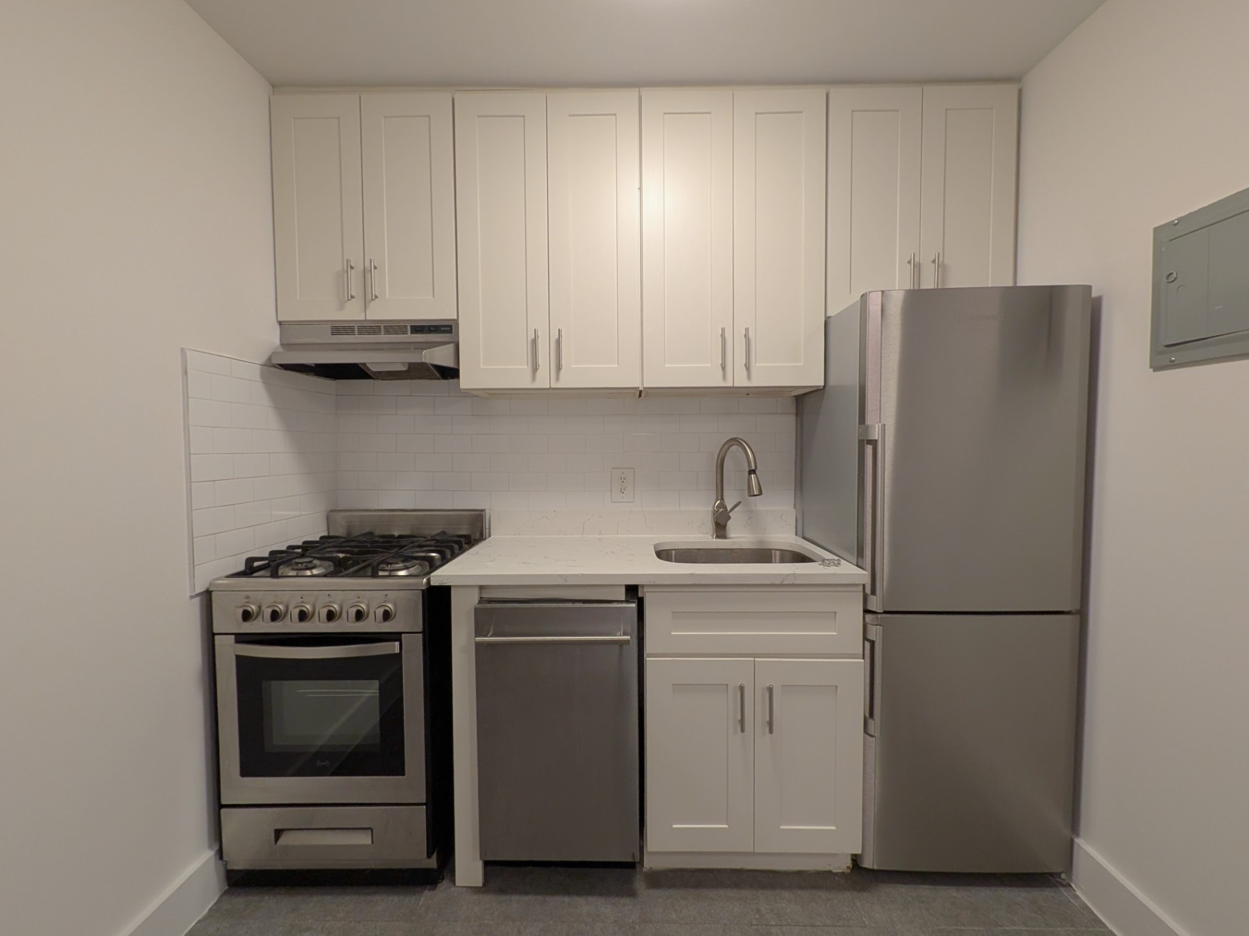 416 W 23rd Street 4d