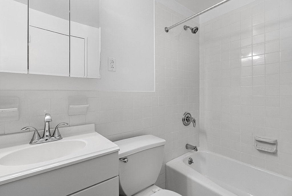 132 E 45th Street 10I