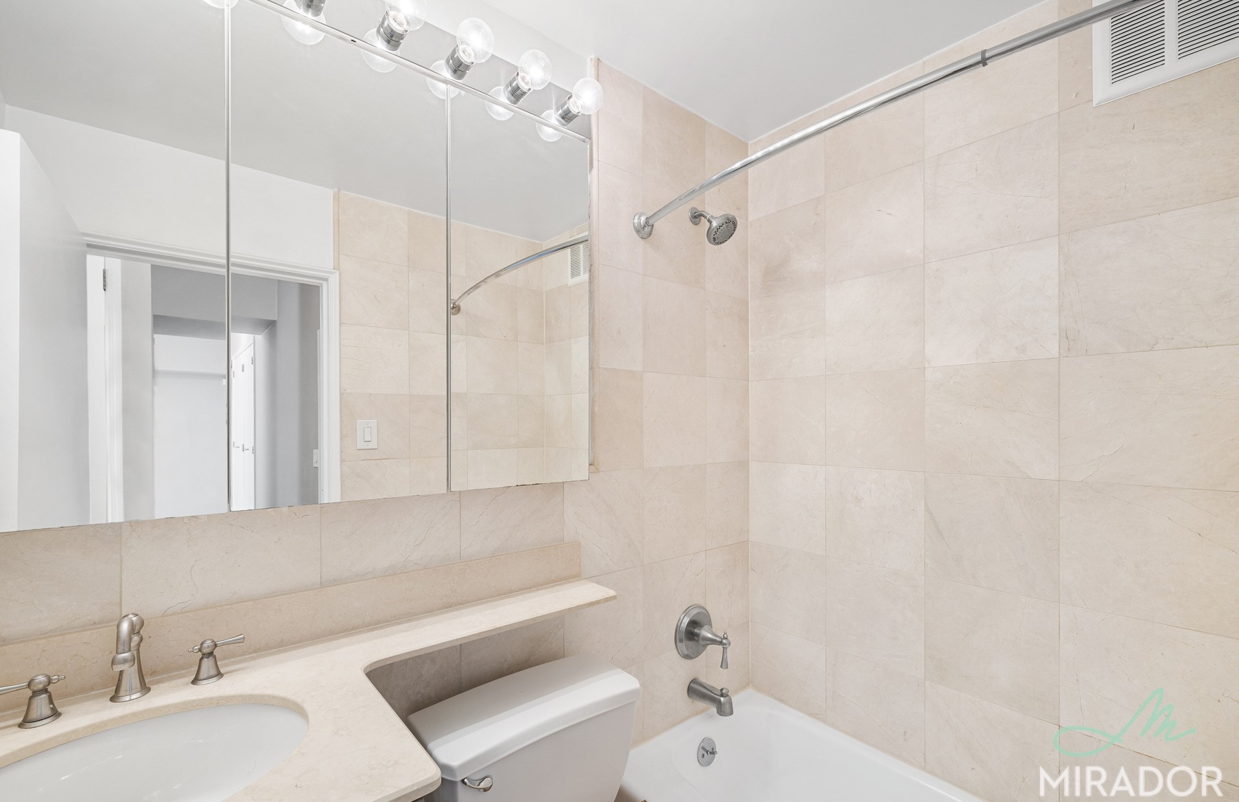 330 E 39th Street 15C