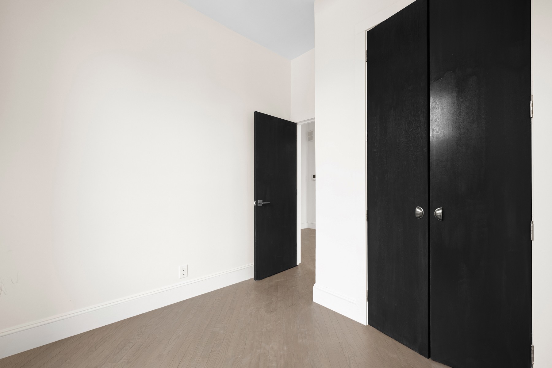 58 St Marks Place 18