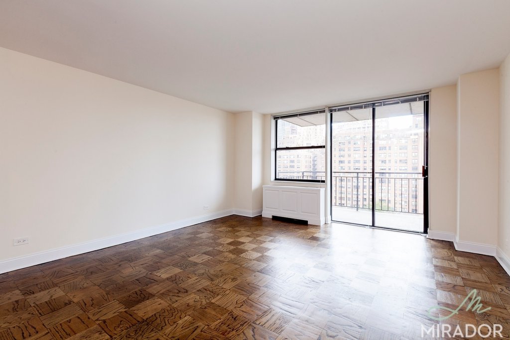 330 E 39th Street 11J