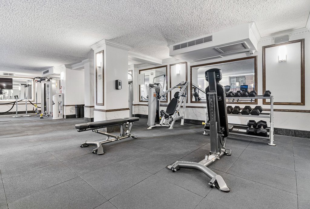 330 E 39th Street 3R