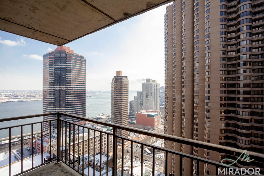 330 E 39th Street 28A