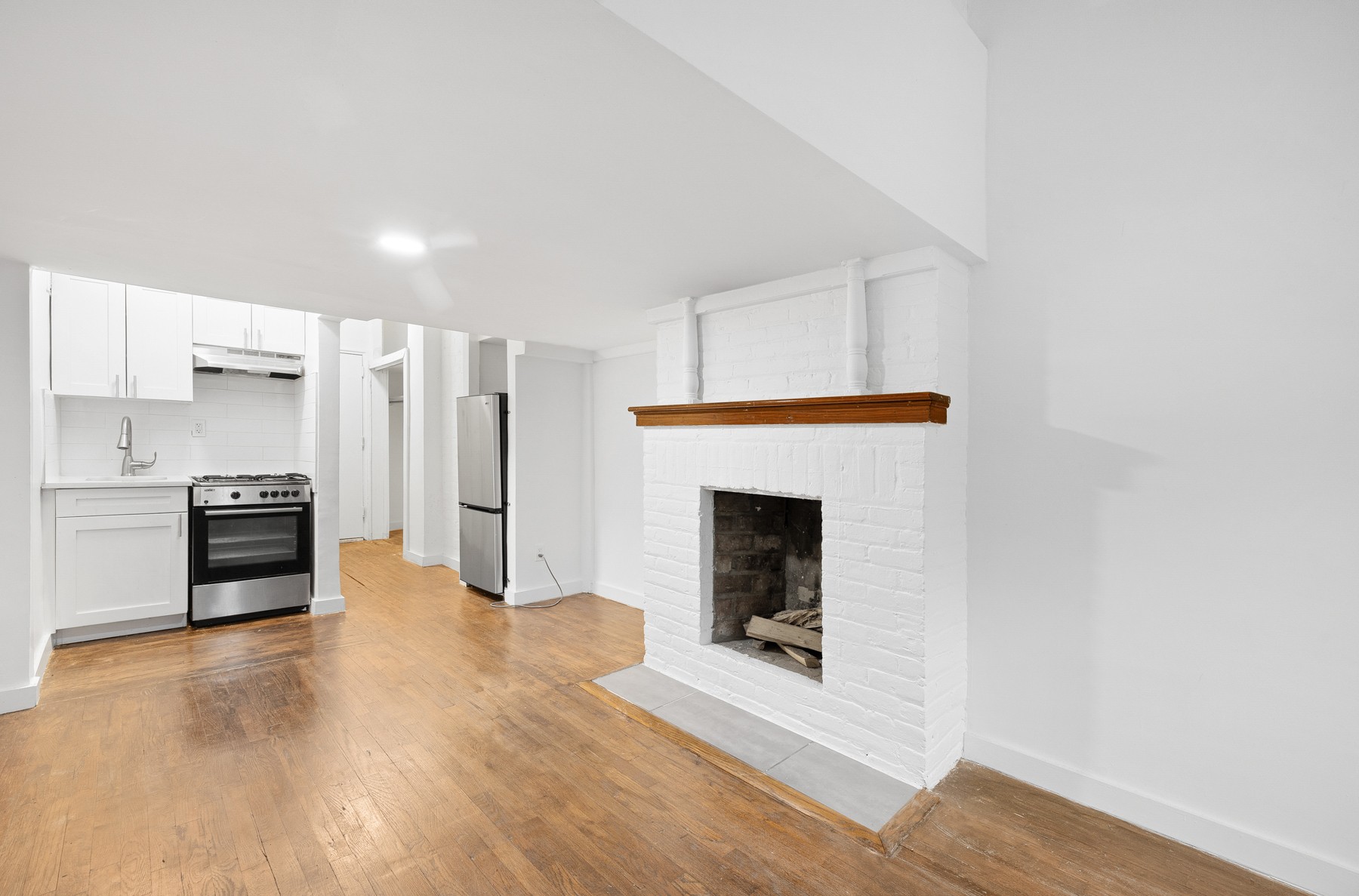 307 W 29th Street 2b