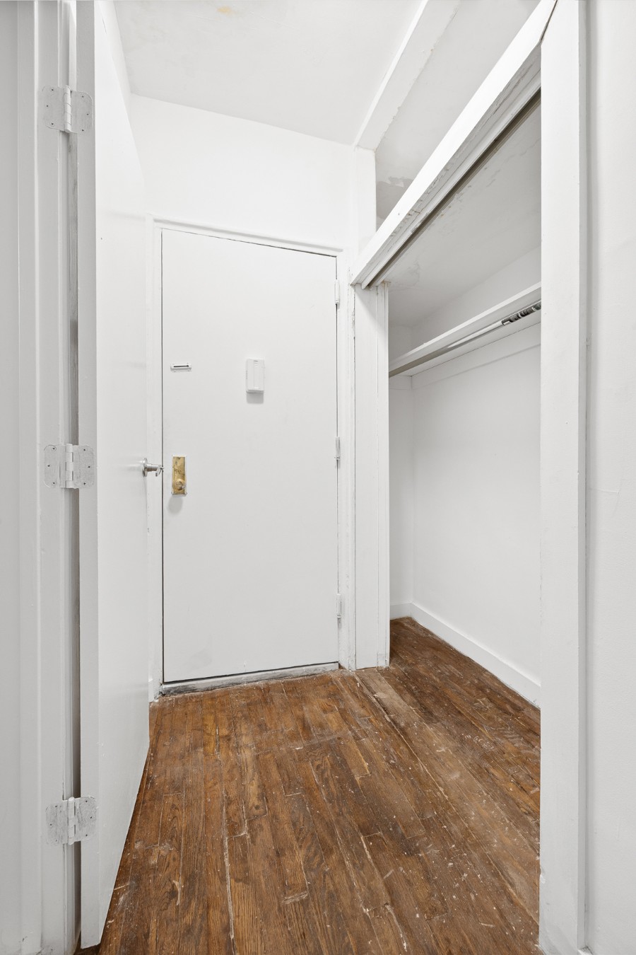 307 W 29th Street 2b