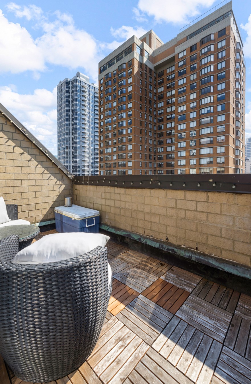 153 E 32nd Street phG