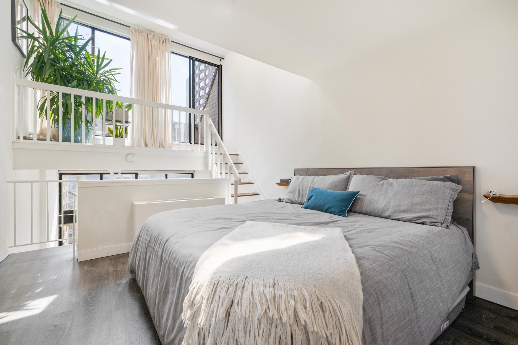 153 E 32nd Street phG