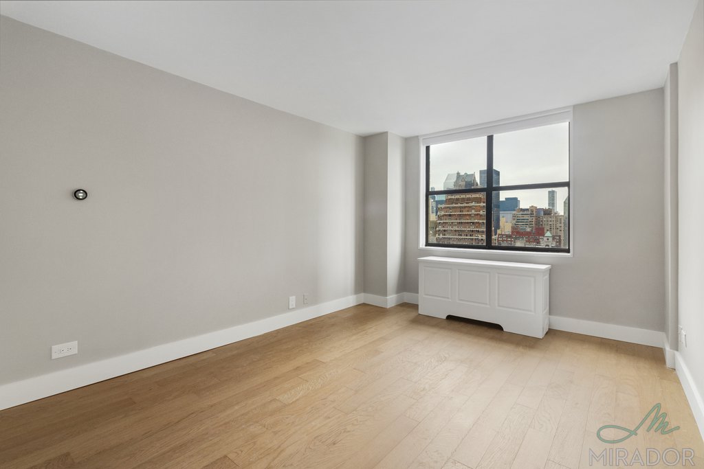 330 E 39th Street 14L