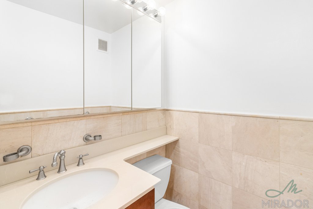 330 E 39th Street 14L