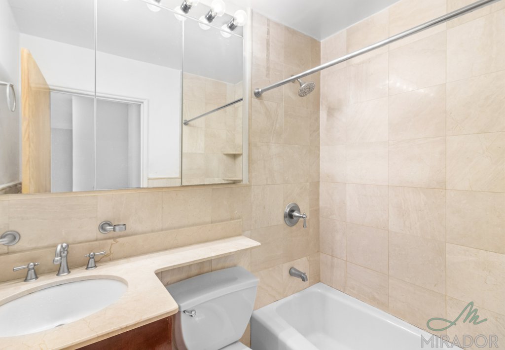 330 E 39th Street 14L