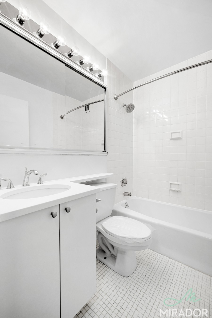 330 E 39th Street 9N