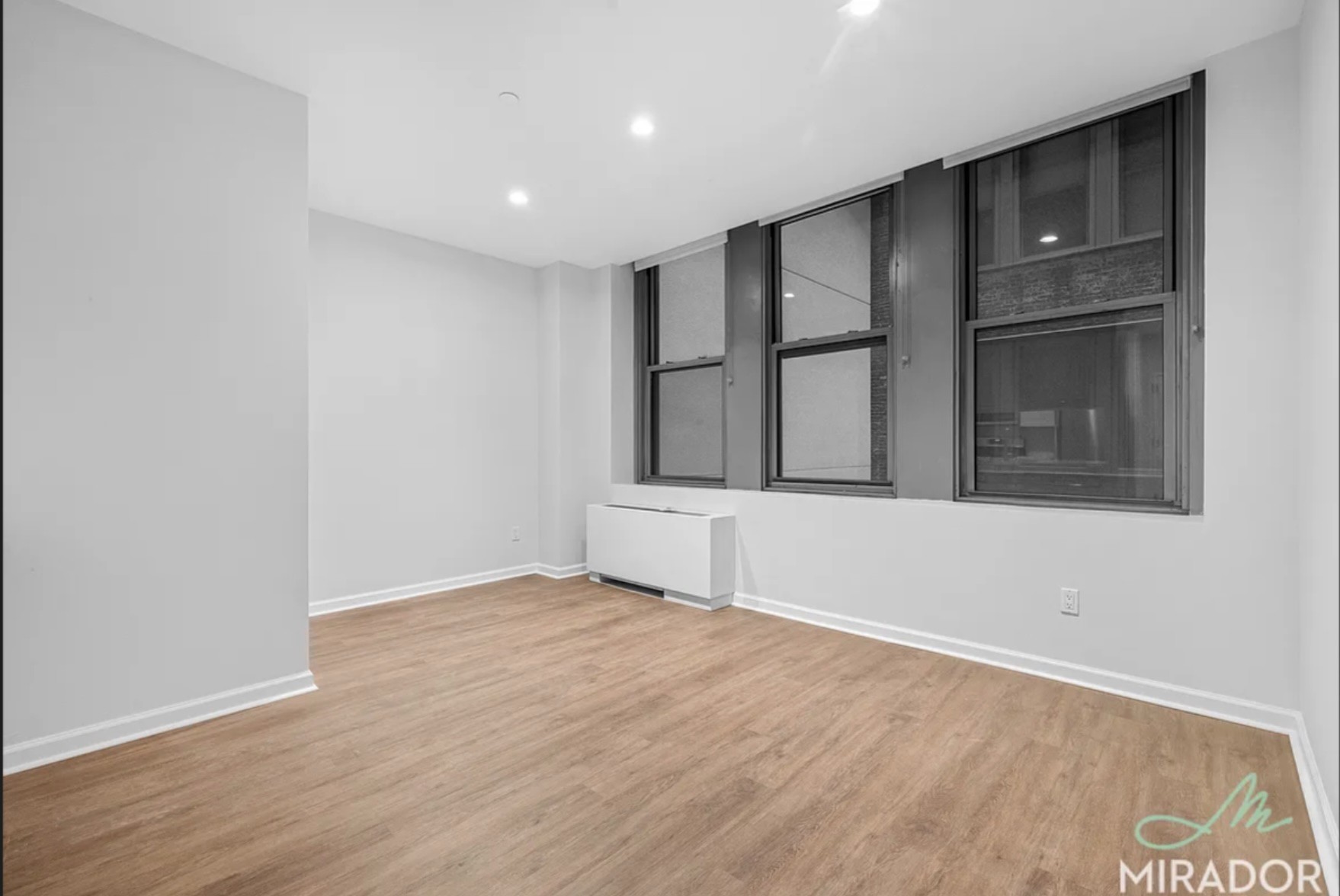 15 Park Row 6F1