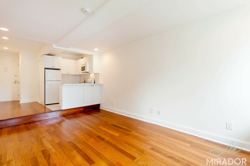 255 W 14th Street 2D