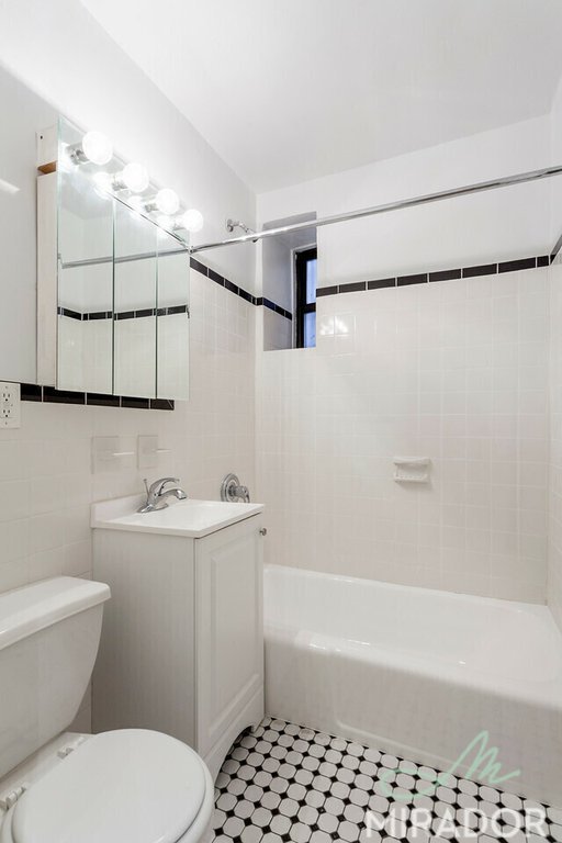 425 E 74th Street 1D