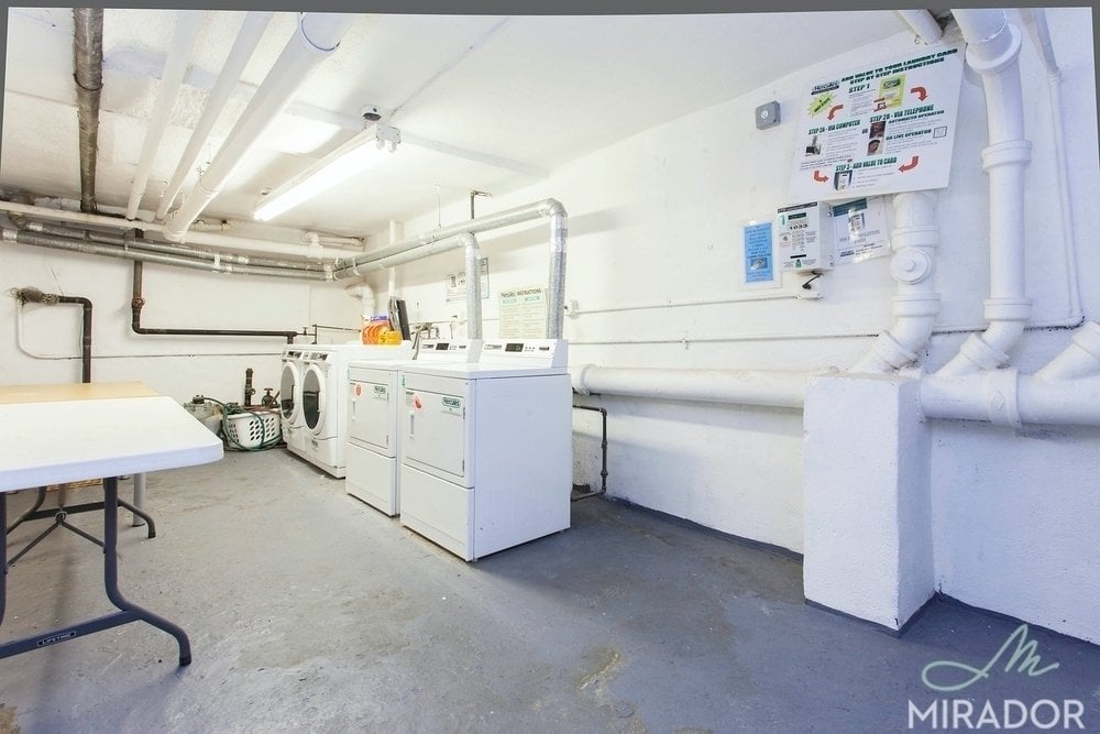 116 Thompson Street LC