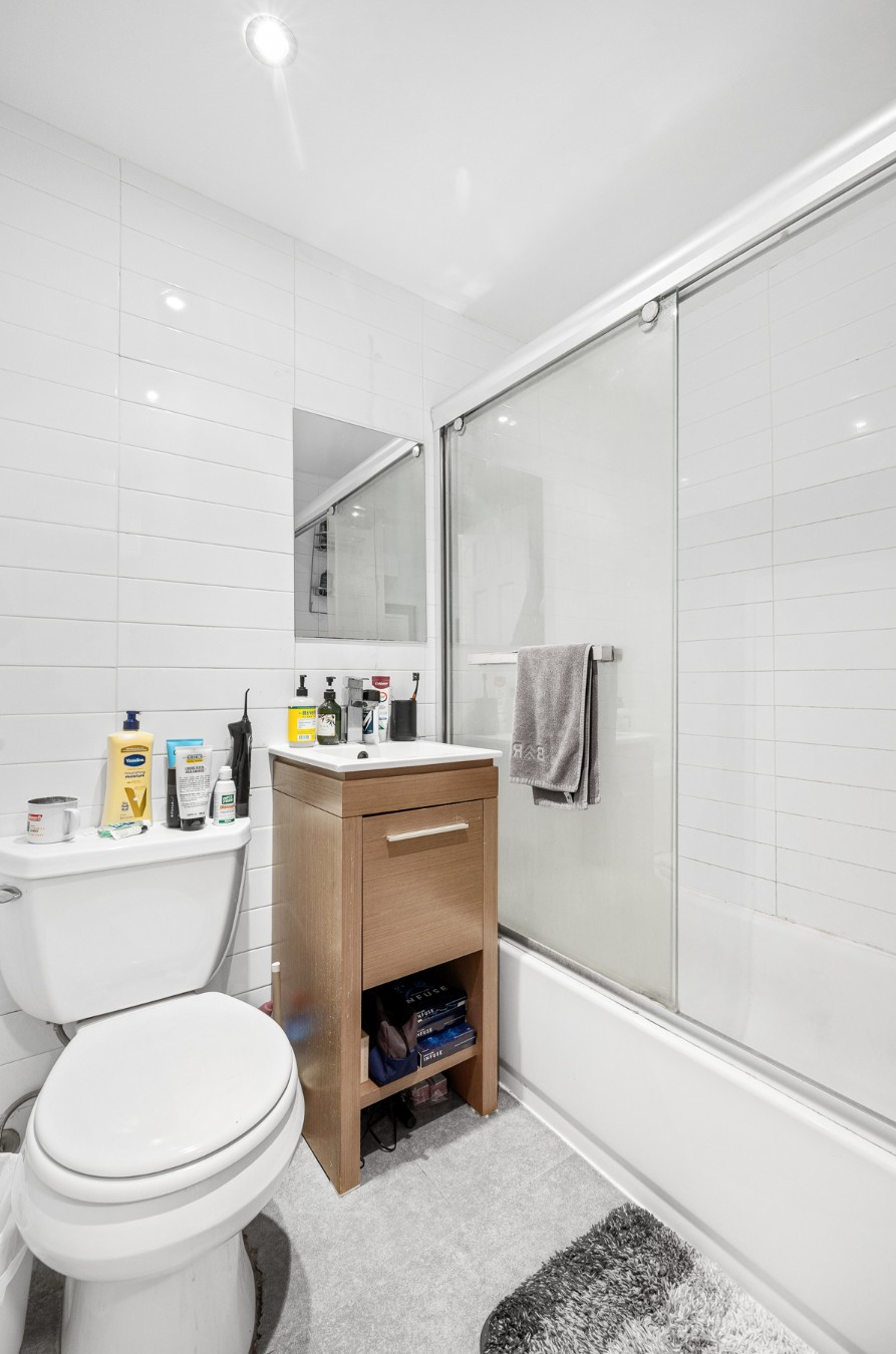 466 W 23rd Street 1B