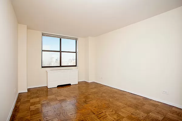 330 E 39th Street 19G