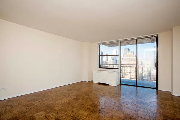 330 E 39th Street 19G