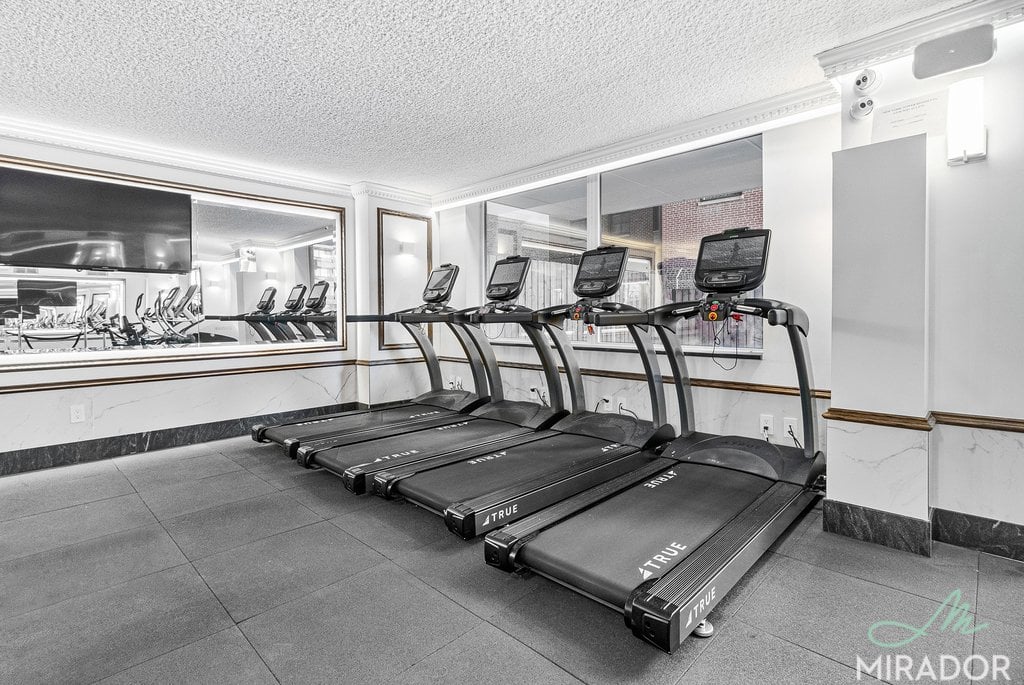 330 E 39th Street 18K