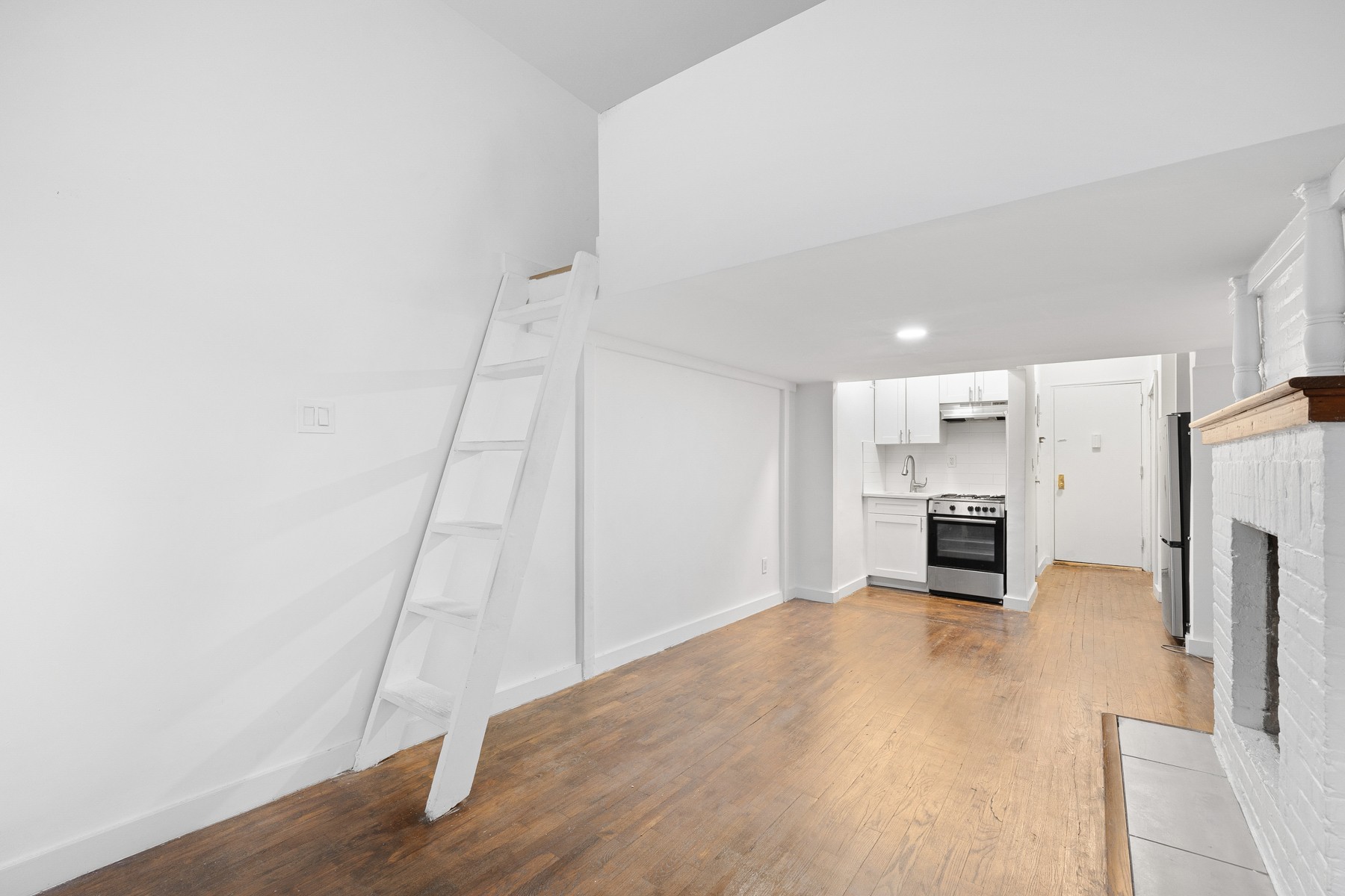 307 W 29th Street 2b