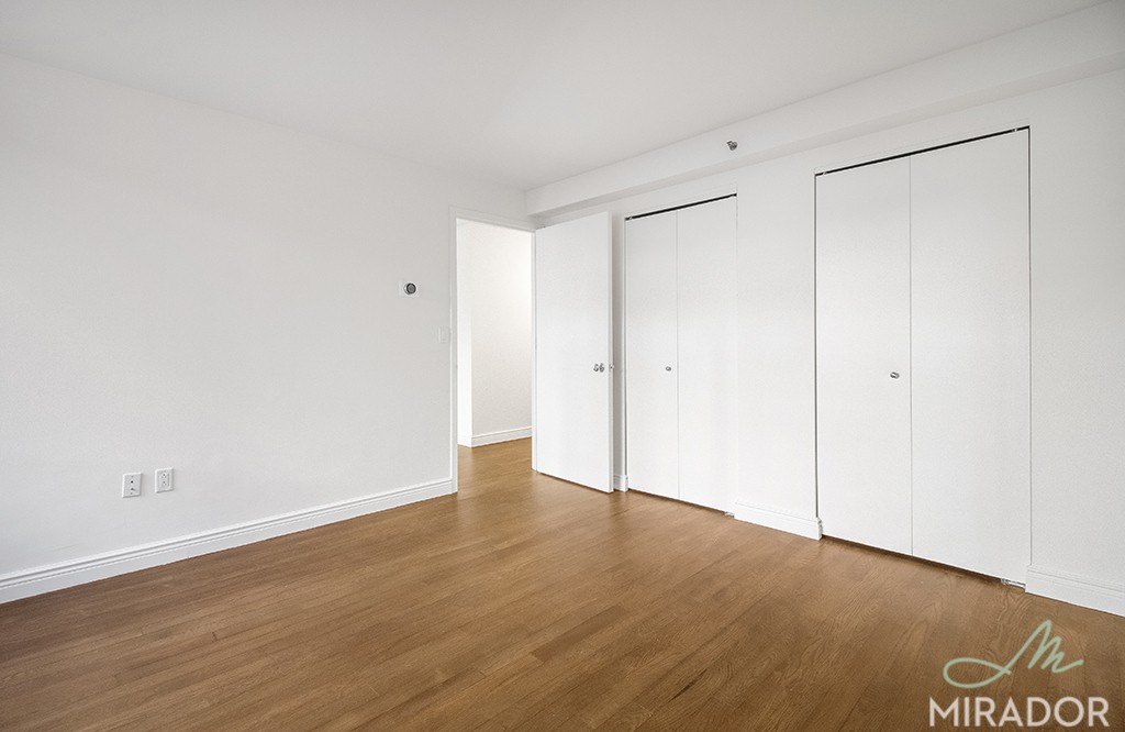 60 W 23rd Street 943