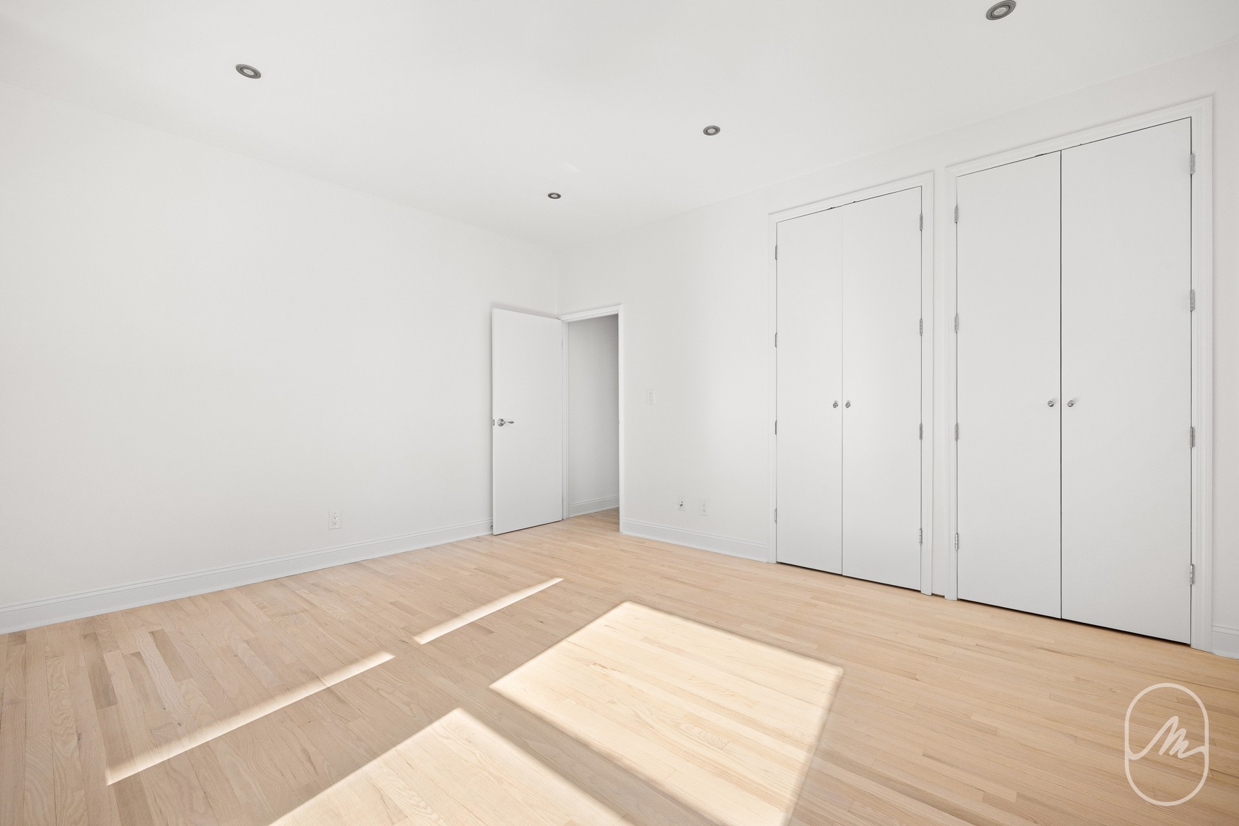 270 Park Avenue S 7E