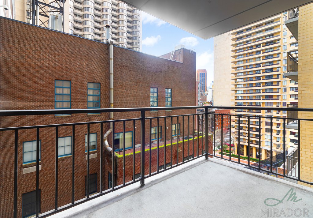 330 E 39th Street 9R