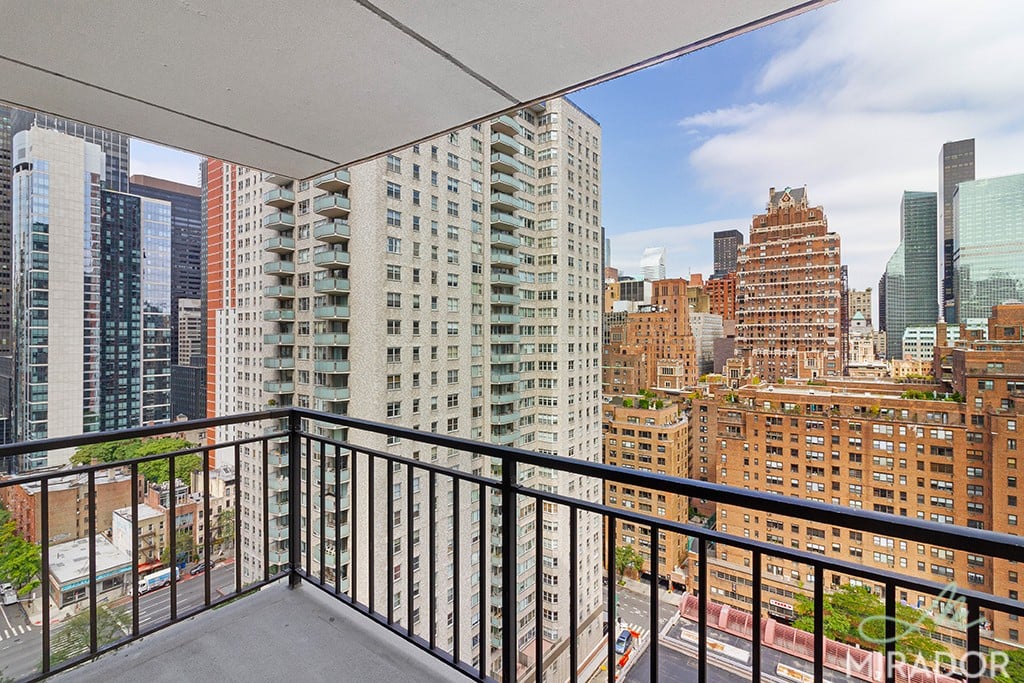 330 E 39th Street 22D