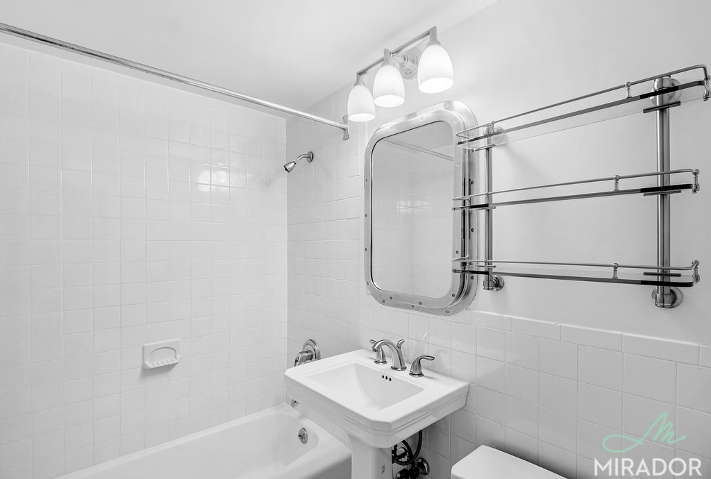27 W 16th Street 2D