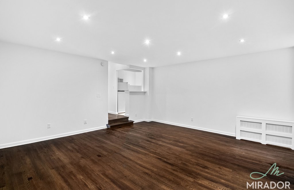 27 W 16th Street 2D