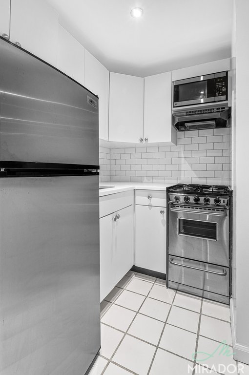 27 W 16th Street 2D
